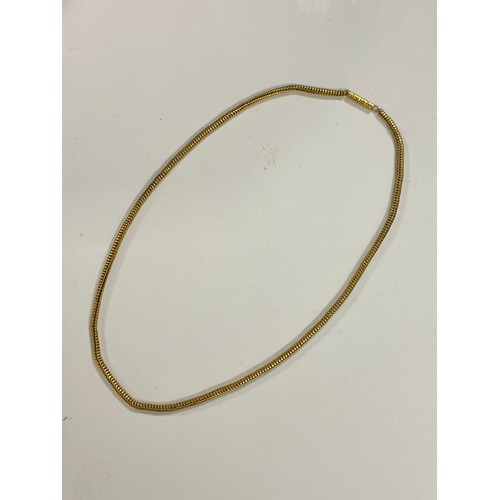8 - A 19th Century yellow metal choker/necklace, composed of articulated links, to barrel clasp -