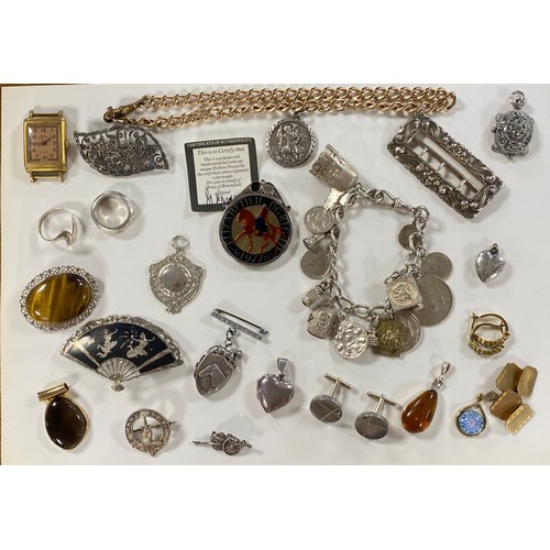 Lot 28        