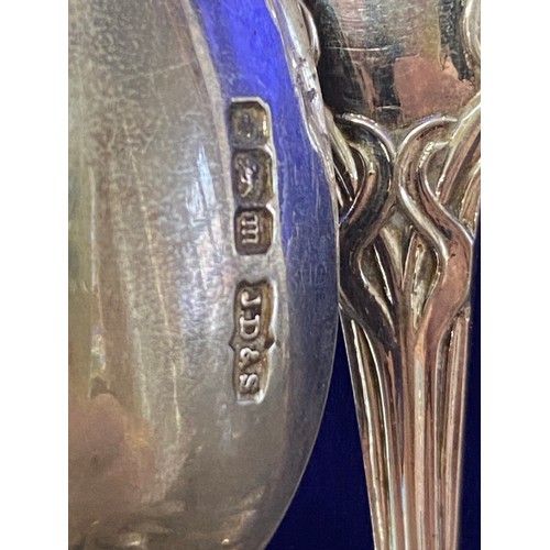 51 - A cased set of Edwardian teaspoons, Sheffield 1904 -