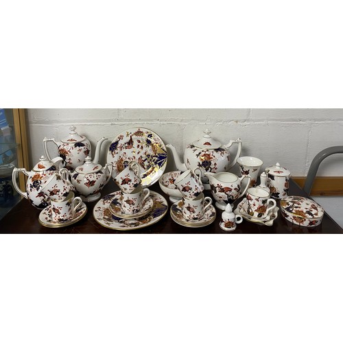 A Coalport tea and coffee service, in the 'Hong Kong' pattern -