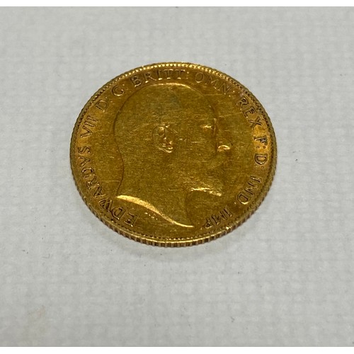 12 - An Edward VII half sovereign, 1909 -