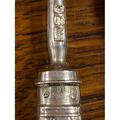 38 - A set of 9 each George III silver knives and forks, Sheffield 1818 -