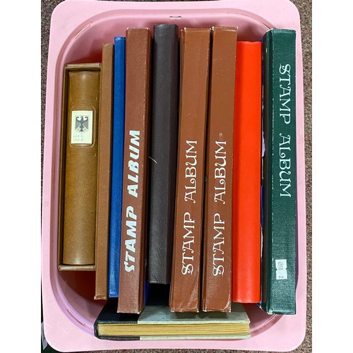 298 - Stamps: German collection, in albums -