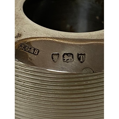 36 - A Victorian silver mounted ribbed glass vesta/match strike, London 1894 -