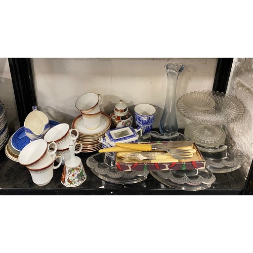 223 - A mixed lot of china, to include Burleighware part dinner service, glassware, etc -