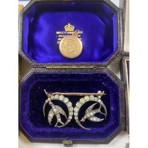 134 - A 9ct gold back and front locket together with odd earrings and a quantity of costume jewellery and ... 