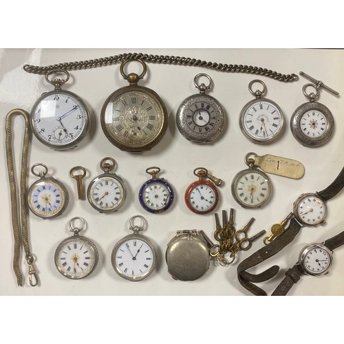 136 - A quantity of pocket watches, including silver cased examples -