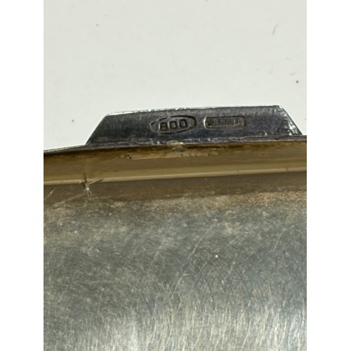10 - A continental 800 standard snuff box, together with another box (2) -