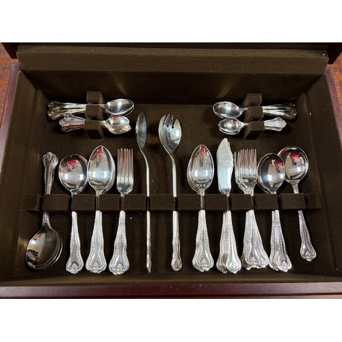 27 - An Arthur Price canteen of silver plated cutlery -