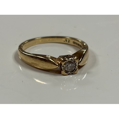 38 - A diamond single stone ring, the circular diamond of approximately 0.12ct in 9ct gold mount -
