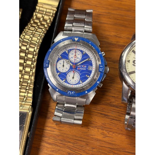 44 - A quantity of wristwatches, including Accurist, Sekonda, Casio calculator, etc and a silver cased op... 