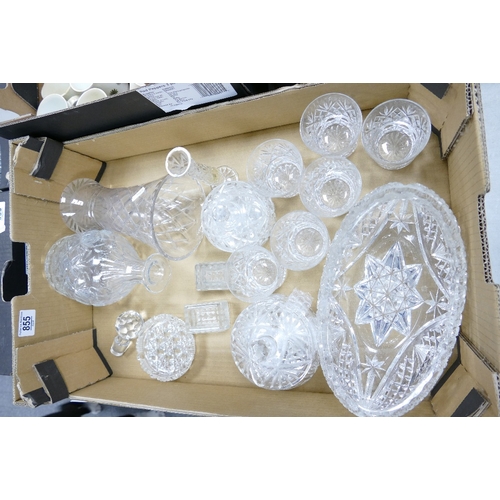 855 - A collection of quality cut glass crystal items to include: decanter, whiskey glasses, vases etc