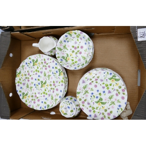 927 - Queens Country Meadow Patterned Dinner ware to include: dinner plates, side plates, bowls etc 20 pie... 