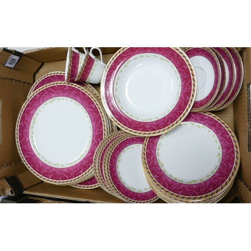 928 - Royal Albert Old Country Roses Seasons of Colour Patterned Dinner & Tea Ware to include: dinner plat... 