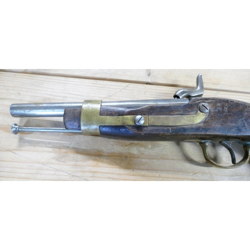 1059 - Early 20th Century French Military Percussion Pistol: