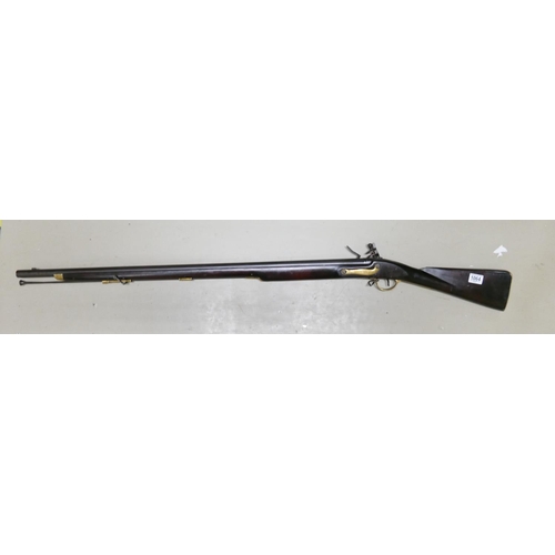 1064 - 20th Century Brown Bess Flintlock Musket: ordinance stamps on lock & barrel, complete with bayonet