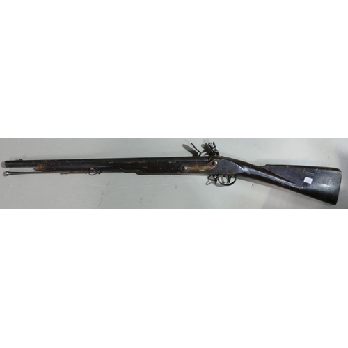 1073 - 20th century Brownbess Flintlock Carbine: Tower GR crown to lock, ordinance marks to barrel.