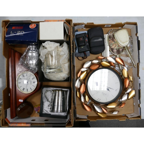 984 - A mixed collection of items to include: Pewter Tankards, Glass Tankards, 35mm Camera, Mantle clock, ... 