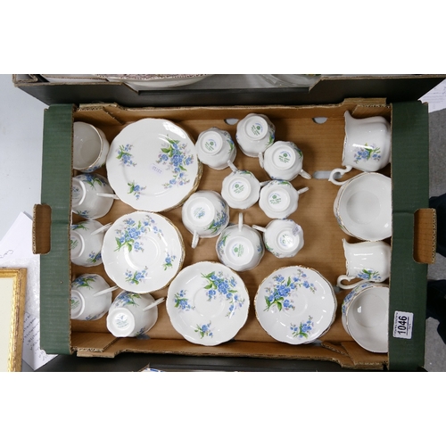 1046 - Royal Albert Forget Me Not patterned Tea & coffee ware: 34 pieces