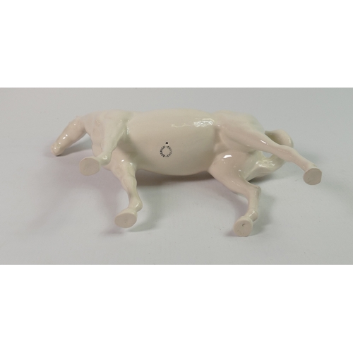 228d - Beswick Opaque Swish Tail Horse 1182: