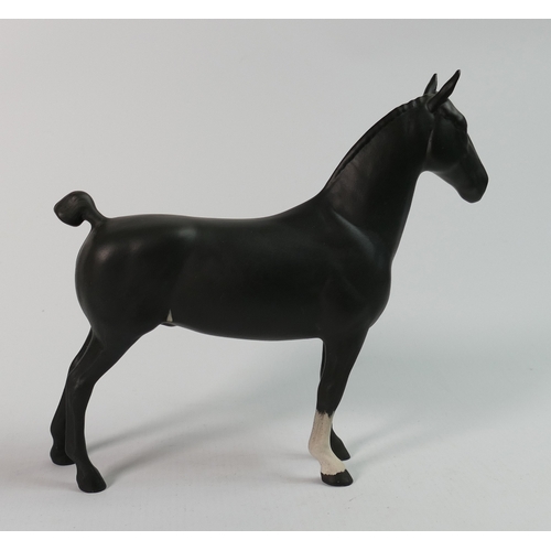 228g - Beswick Matt Black Hackney Horse 261: professionally restored leg