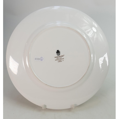 1059 - Wedgwood Astbury dinner plate: Diameter 27cm.