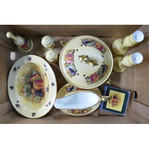 1150 - Aynsley Orchard Gold dinner set: Comprising various size plates, bowls, tureen & cover, candlesticks... 