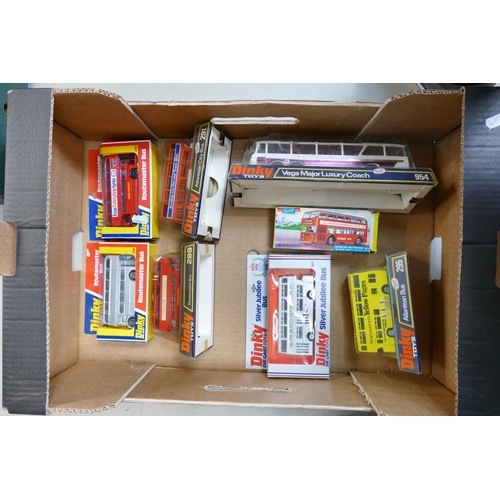 630 - A collection of boxed Dinky buses to include: Vega Major Luxury Coach 954, Atlantean City Bus 291, 2... 