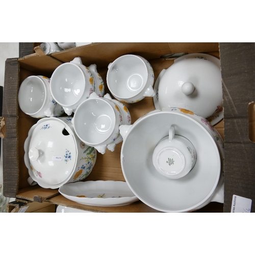 33 - A very Large Collection of Seltmann Weiden Bavaria Floral decorated Tea & Dinner ware to include: di... 