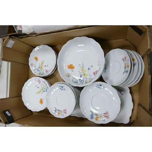 33 - A very Large Collection of Seltmann Weiden Bavaria Floral decorated Tea & Dinner ware to include: di... 