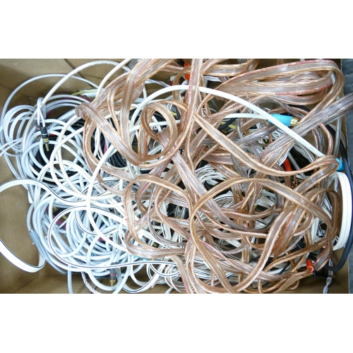 1244 - A large Collection of Quality Hi End Hifi Speaker Cable & Interconnects: 3 large trays