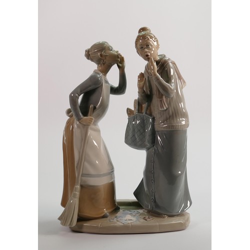 417 - Lladro figure group The Gossips 4984: Height 31cm.