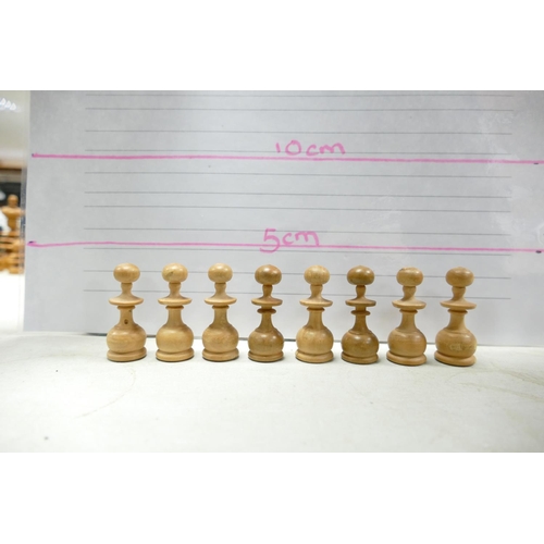 500 - A collection of Early 20th Century Wooden Incomplete Chess Pieces: please see images for size and co... 