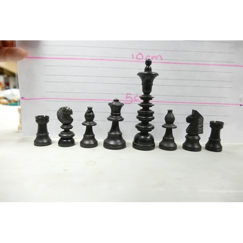 506 - A collection of Early 20th Century Wooden Incomplete Chess Pieces: please see images for size and co... 