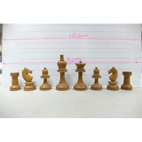 506 - A collection of Early 20th Century Wooden Incomplete Chess Pieces: please see images for size and co... 