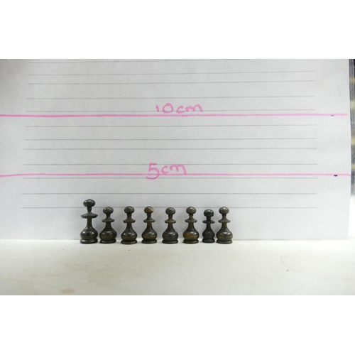 507 - A collection of Early 20th Century Wooden Incomplete Chess Pieces: please see images for size and co... 