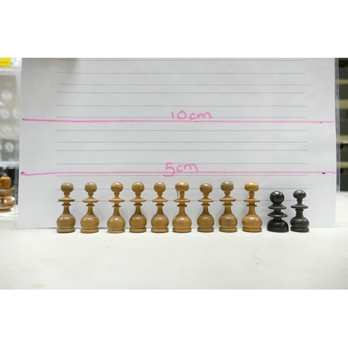 507 - A collection of Early 20th Century Wooden Incomplete Chess Pieces: please see images for size and co... 