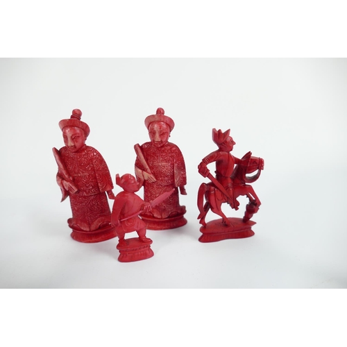 516 - A collection of early Bone Chess Pieces: tallest 6.5cm , Damages noted, Please Study images as no co... 