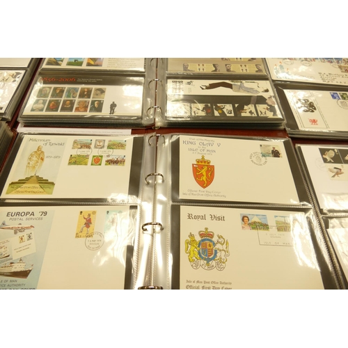 760 - Large collection in 10 albums of GB presentation packs & first day covers: Includes 225 presentation... 