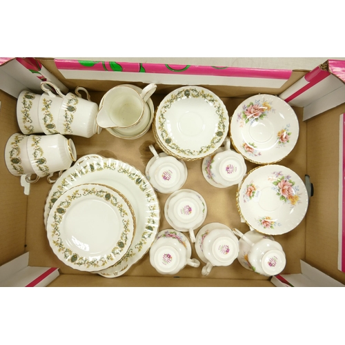 1004 - A mixed collection of floral tea ware to include: Royal Albert Chirton patterned cups & saucers, Sta... 