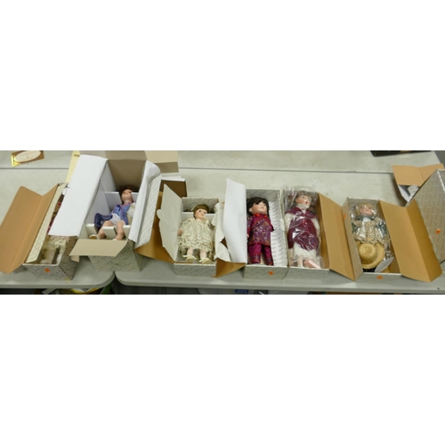 1015 - A collection of Boxed Alberon Collectible Porcelain Dolls to include: Molly, Kathleen, Ruby, Mai, An... 