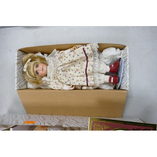 1016 - A collection of Boxed Alberon Collectible Porcelain Dolls to include: Maxine, Josephine, Georgia, Le... 