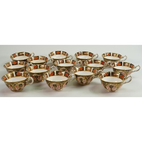 610 - 14 x Royal Crown Derby Old Imari pattern tea cups: Bearing Royal Crown Derby old backstamp.