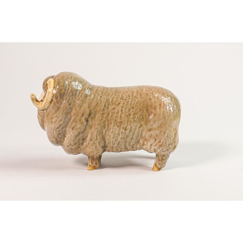 148 - Beswick Merino Ram 1917: Restored horn.