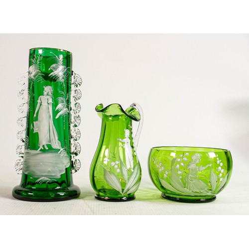 895 - Mary Gregory type glass items to include: Vase, jug & sugar bowl, tallest 22cm (3)