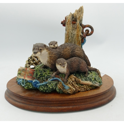 209 - Boxed Border Fine Arts Figure Group At The Waters Edge: height 17cm