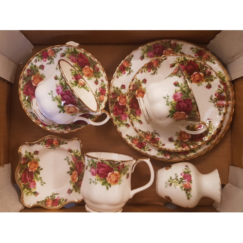 142 - Royal Albert Old Country Roses pattern items consisting of 3 salad plates, 1 soup saucer, 4 tea sauc... 