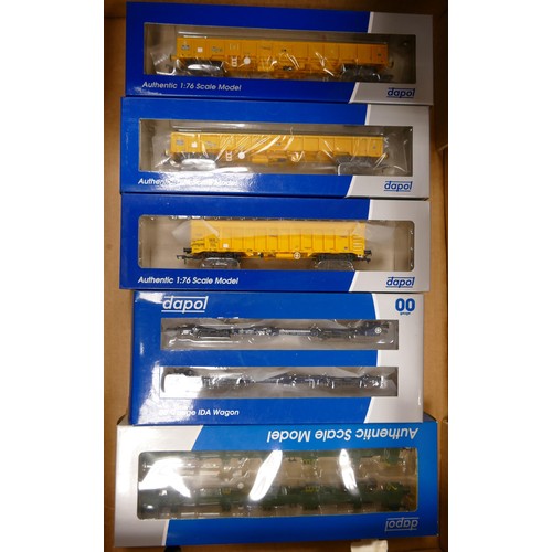 1305 - Boxed Dapol OO gauge Model train wagons to include IDA Super Low 45, Spine Wagon Twin Pack, JNA Falc... 