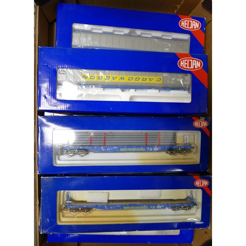 1306 - Heljan OO gauge Model Train Wagons including Cargowaggon 5003, 5001, 5005, 5004 x 2, 17005102 & 1700... 