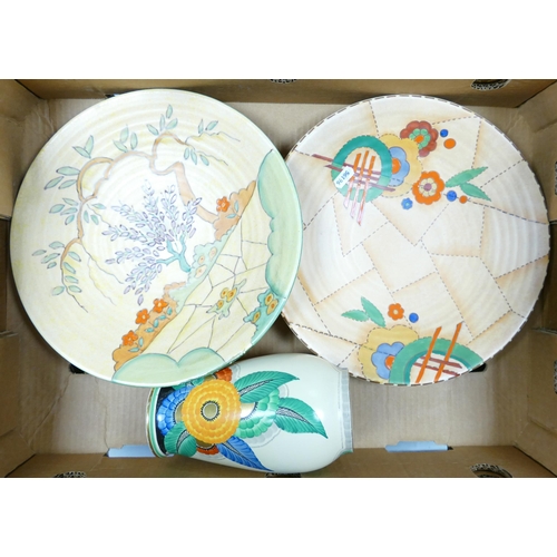 1021 - Art Deco Crown Devon Hand Decorated Wall Plates & similar Vase, diameter of largest plate 30cm